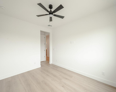 15006 N Ivory Drive - Photo Thumbnail 6