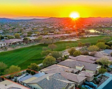 2423 W Shadow Glen Court - Photo Thumbnail 12