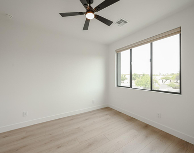 15006 N Ivory Drive - Photo Thumbnail 10