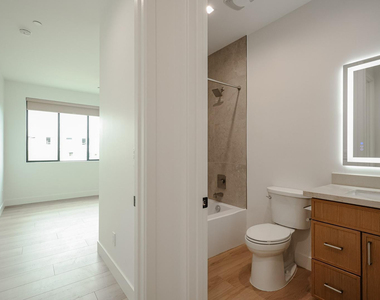 15006 N Ivory Drive - Photo Thumbnail 5