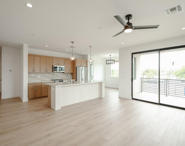 15006 N Ivory Drive - Photo Thumbnail 2