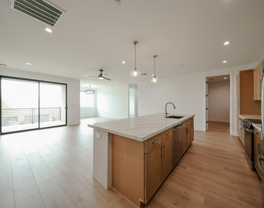 15006 N Ivory Drive - Photo Thumbnail 1