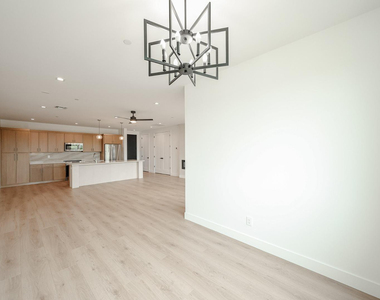 15006 N Ivory Drive - Photo Thumbnail 4