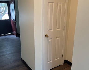 796 Court - Photo Thumbnail 5