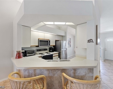 822 Gulf Pavillion Drive - Photo Thumbnail 5