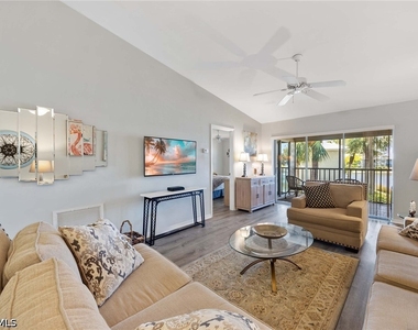 822 Gulf Pavillion Drive - Photo Thumbnail 2