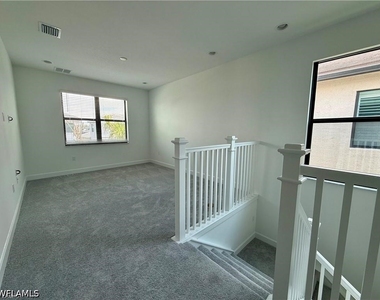 20884 Thistle Leaf Lane - Photo Thumbnail 4