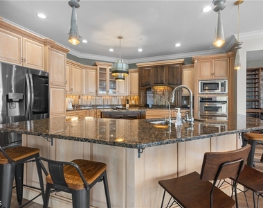 4235 Se 20th Place - Photo Thumbnail 6