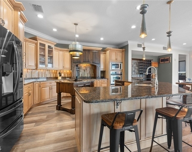 4235 Se 20th Place - Photo Thumbnail 5