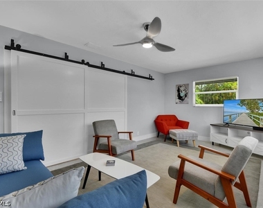 1155 6th Street S - Photo Thumbnail 16