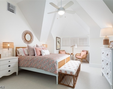 2595 Half Moon Walk - Photo Thumbnail 25