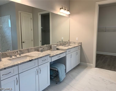 9408 Rapallo Street - Photo Thumbnail 21