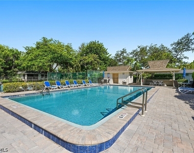 84 Georgetown Boulevard - Photo Thumbnail 23