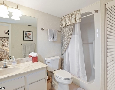 84 Georgetown Boulevard - Photo Thumbnail 10