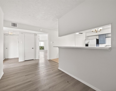 710 Beechbend Drive - Photo Thumbnail 14