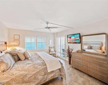 3443 Gulf Shore Boulevard N - Photo Thumbnail 16