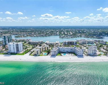 3443 Gulf Shore Boulevard N - Photo Thumbnail 4