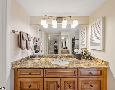 3443 Gulf Shore Boulevard N - Photo Thumbnail 18