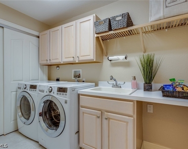 8177 Saratoga Drive - Photo Thumbnail 21