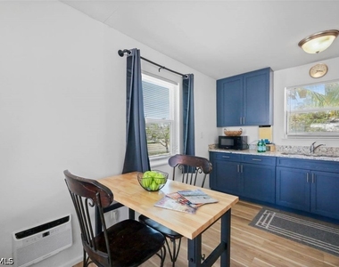 407 Mango Avenue - Photo Thumbnail 6