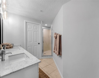 8751 Estero Boulevard - Photo Thumbnail 22