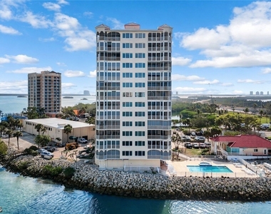 8751 Estero Boulevard - Photo Thumbnail 3