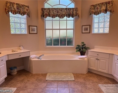 3518 Ocean Bluff Court - Photo Thumbnail 19