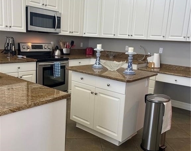3518 Ocean Bluff Court - Photo Thumbnail 11