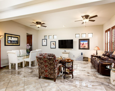 42204 W Rummy Road - Photo Thumbnail 7