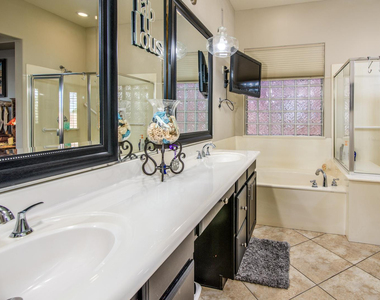 42204 W Rummy Road - Photo Thumbnail 25