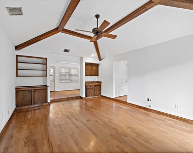 12110 Nova Drive - Photo Thumbnail 6
