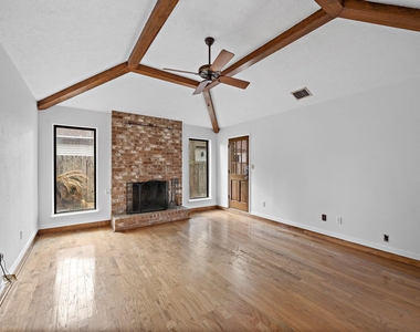 12110 Nova Drive - Photo Thumbnail 5