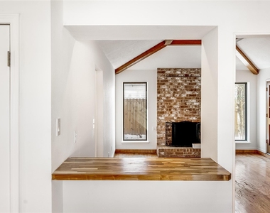 12110 Nova Drive - Photo Thumbnail 4