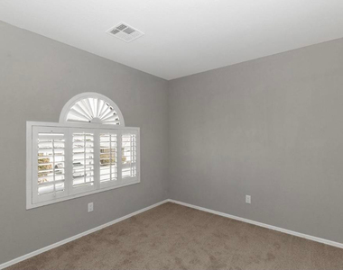 23949 W Hadley - Photo Thumbnail 14