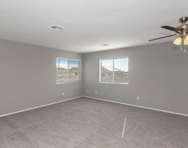 23949 W Hadley - Photo Thumbnail 11