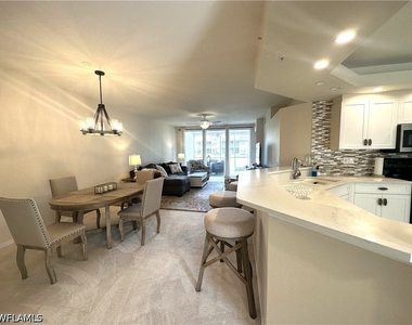 6816 Satinleaf Road S - Photo Thumbnail 6