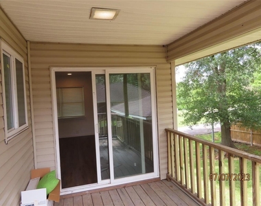 403 Highridge Street - Photo Thumbnail 12