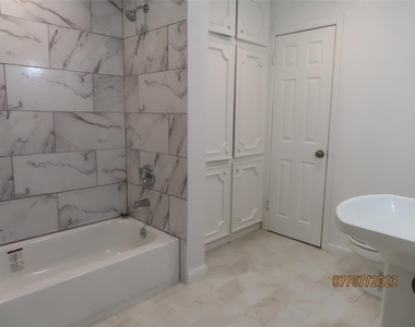 403 Highridge Street - Photo Thumbnail 10
