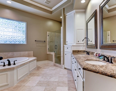 13323 Brentonwood Lane - Photo Thumbnail 12