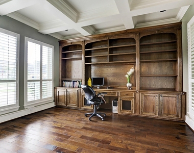 13323 Brentonwood Lane - Photo Thumbnail 4