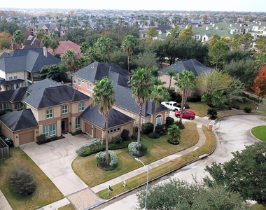 13323 Brentonwood Lane - Photo Thumbnail 21