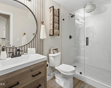 6900 E Princess Drive - Photo Thumbnail 15