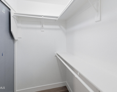 6900 E Princess Drive - Photo Thumbnail 12