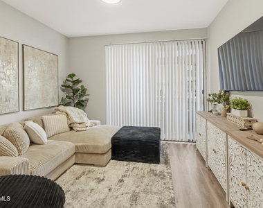 6900 E Princess Drive - Photo Thumbnail 3