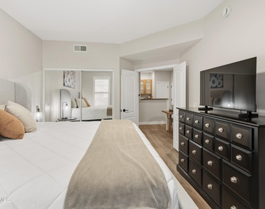 6900 E Princess Drive - Photo Thumbnail 11