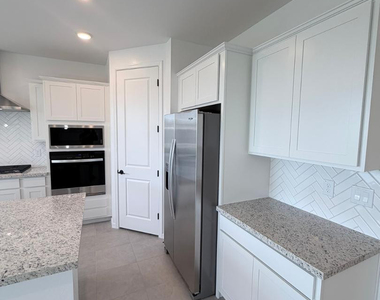24172 W Raymond Street - Photo Thumbnail 13