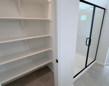 24172 W Raymond Street - Photo Thumbnail 66