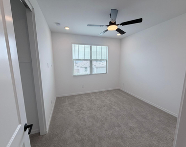 24172 W Raymond Street - Photo Thumbnail 48