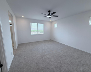 24172 W Raymond Street - Photo Thumbnail 60