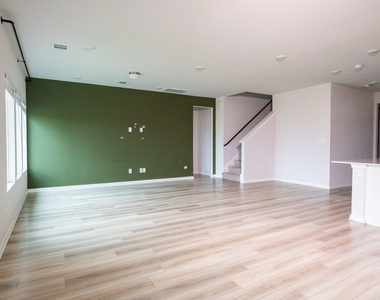 13108 Chapala Way - Photo Thumbnail 11